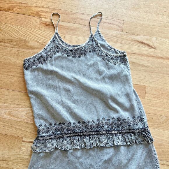 vtg 90s drop‎ waist embroidered ruffle boho dress distressed grey rayon medium - Picture 3 of 8